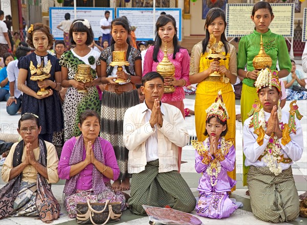 Ordination ceremony at Shwedagon Pagoda