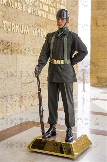 Guard of honour in front of Atatuerk's mausoleum