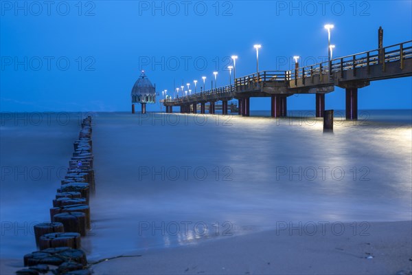 Pier with diving gondola