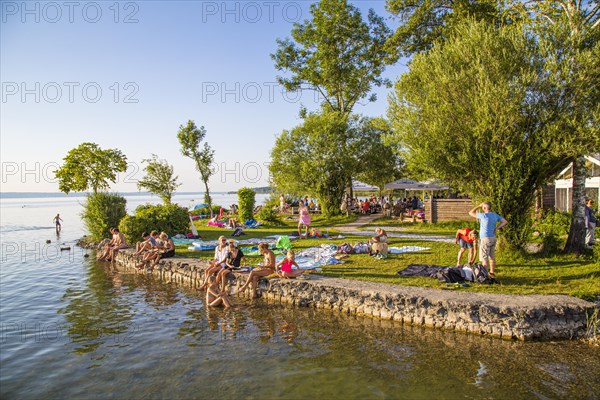 Sunbathing lawn and bathing area