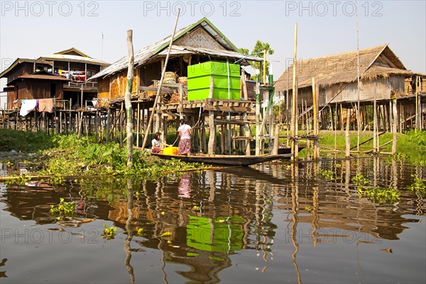 Pile houses