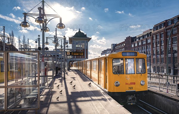 Berlin U Bahn at Warschauer Strasse station