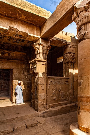 Porch with columned hall