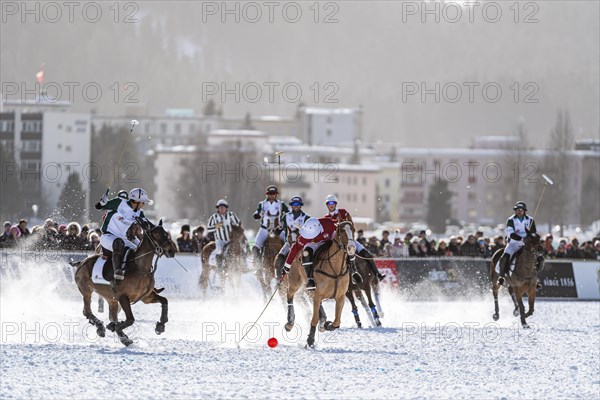 Players from Team St. Moritz