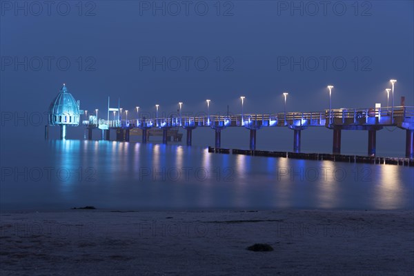 Illuminated pier