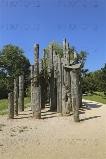 Wooden sculpture in the Donaupark