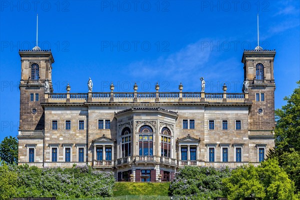 Albrechtsberg Castle on the banks of the Elbe