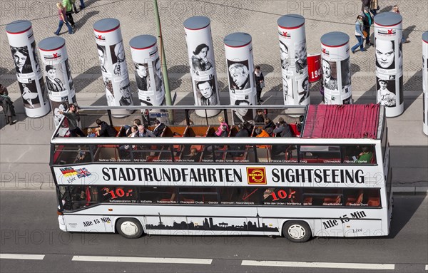 Sightseeing double-decker buses at the Lustgarten Unter den Linden