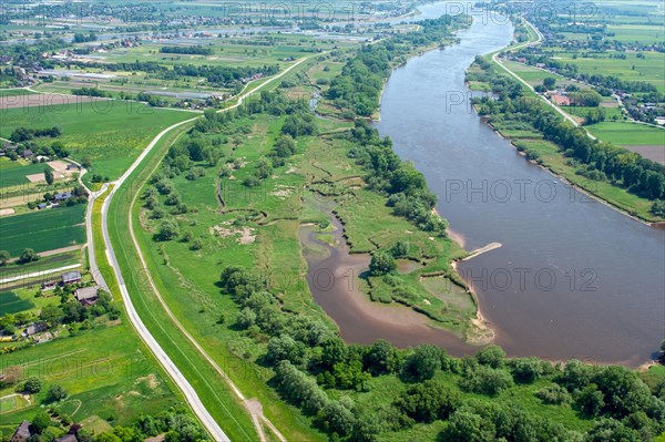 Heukenlock nature reserve on the Elbe from the air