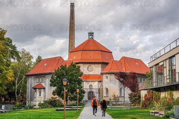 Crematorium Wedding