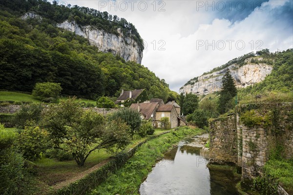 Baume-les-Messieurs