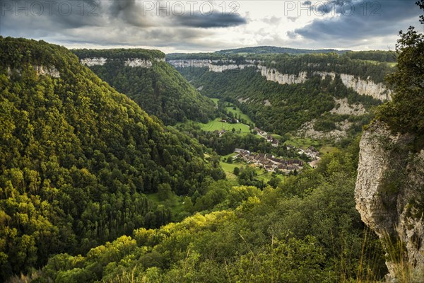 Baume-les-Messieurs