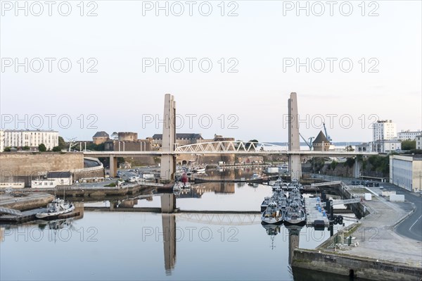 Pont de Recouvrance