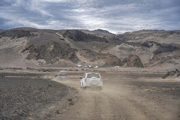 4x4 car on gravel road