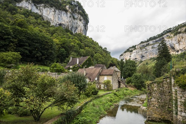 Baume-les-Messieurs