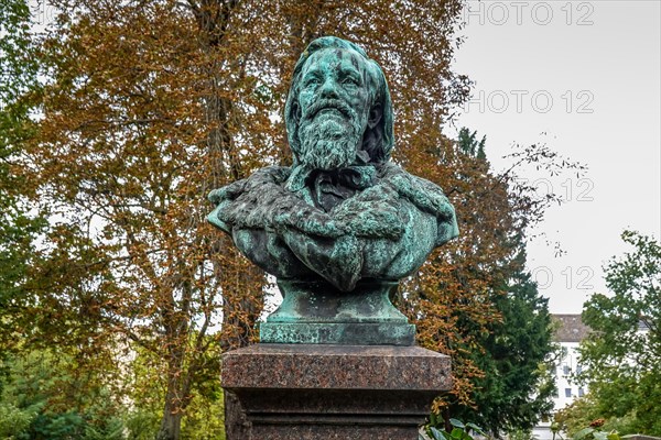 Grave of Leopold Arends