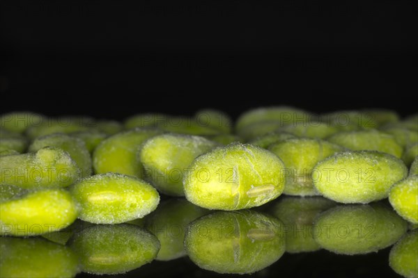 Peeled frozen Japanese edamame beans