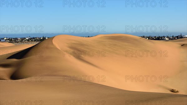 Swakopmund between sand dunes and the Atlantic Ocean