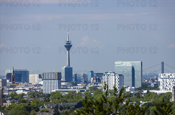 Duesseldorf skyline