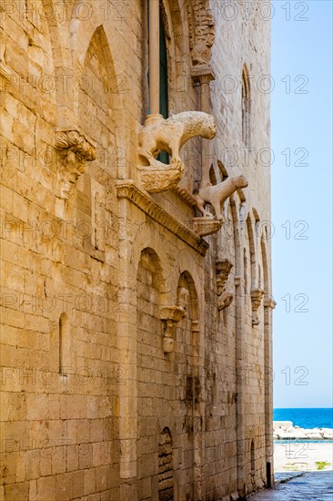 Mythical creatures at the Duomo di San Corrado from 1150