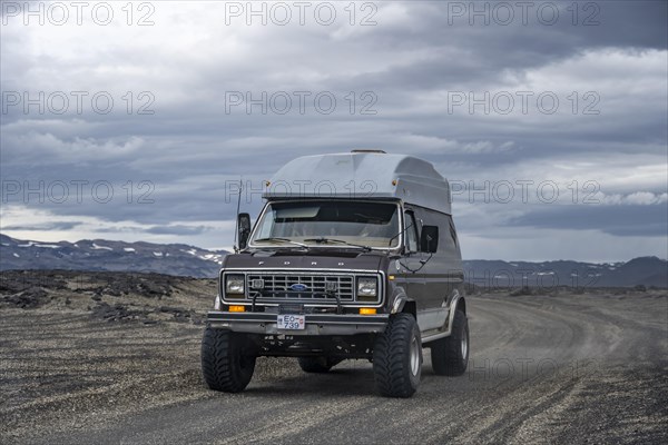 4x4 car on gravel road