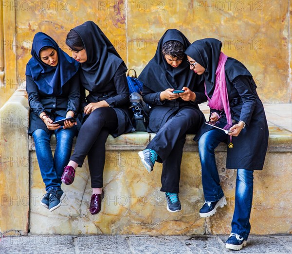 Female students in front of Masjid-e Imam mosque