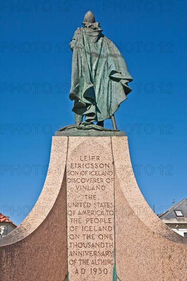 Statue of the first explorer of America Leifur Eiriksson in front of Hallgrimskirkja