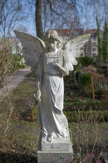 Angel figure