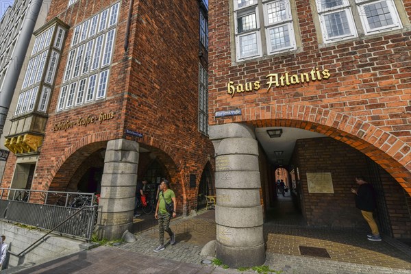 Robinson Crusoe House and Atlantis House (from left)