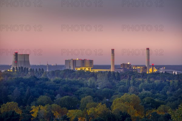 Reuter West power plant (left) and Reuter combined heat and power plant (right)