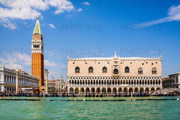 Campanile and Doge's Palace with rows of arcades. Palazzo Ducale