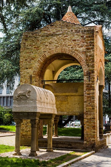 Tomb of Antenor