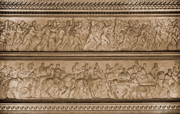 Procession of marching Roman soldiers with about five hundred figures