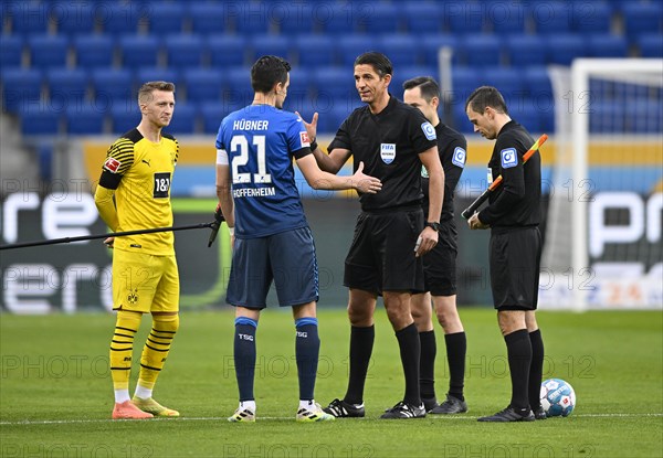 Before the start of a Bundesliga match: referee Deniz Aytekin