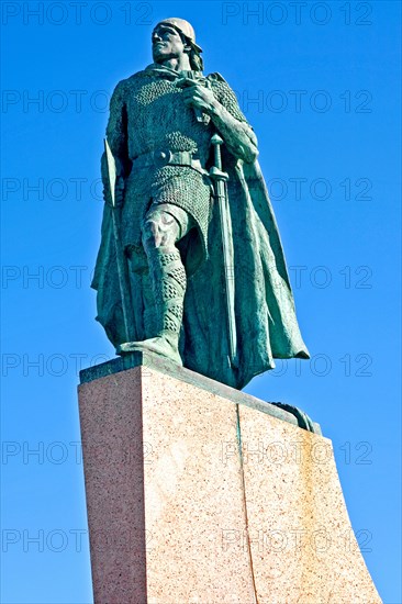 Statue of the first explorer of America Leifur Eiriksson in front of Hallgrimskirkja