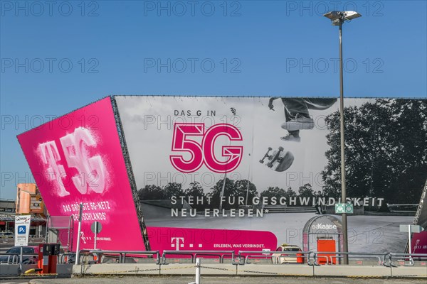 Advertising 5G