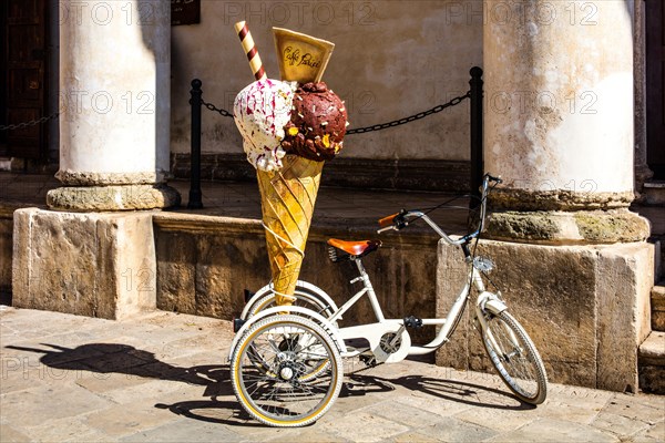 Piazza Salandra with ice cream cafe in front of Palazzo della Pretura