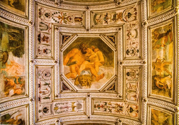 Brusasorzi: Hall of Hercules