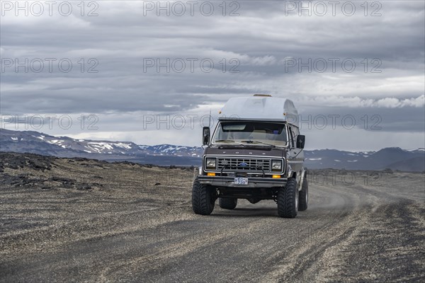 4x4 car on gravel road