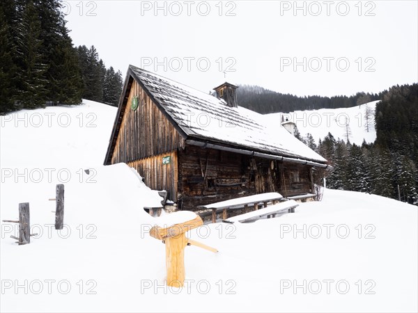 Winter landscape around the Pfarrerhuette