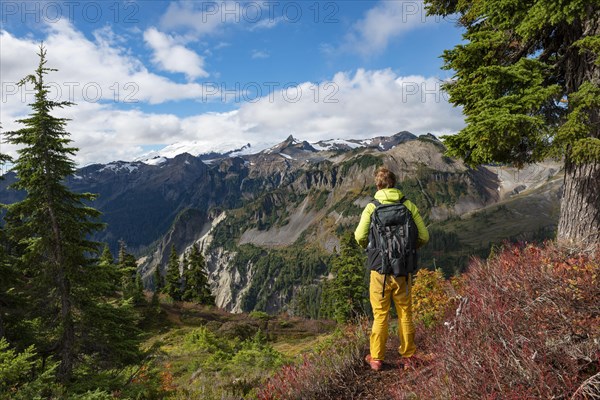 Hikers at Huntoon Point