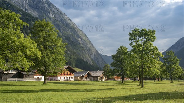 Almdorf Eng in summer