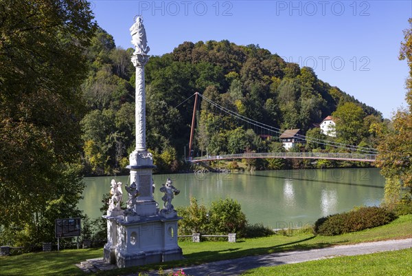 Marian column with Marian footbridge from Wernstein am Inn to Neuburg am Inn