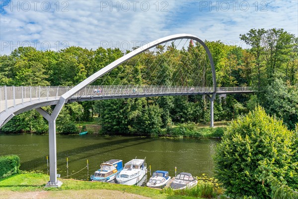 Vineyard bridge over the Havel