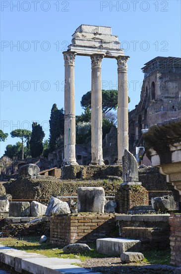 Ruin restored columns of Temple of Dioscuri Temple of Dioscuri Castor and Pollux