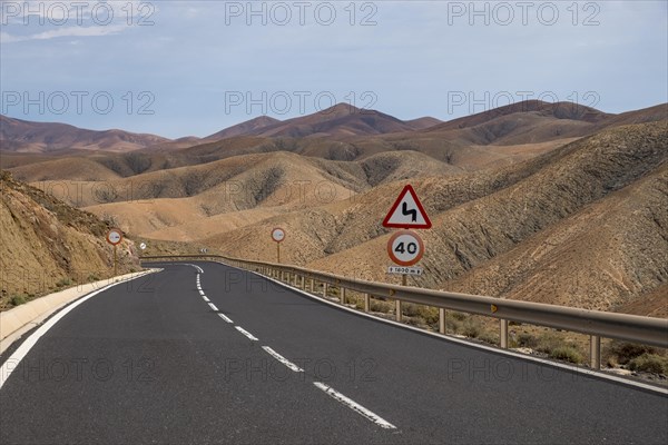 Road FV-605 in mountain landscape around Pajara