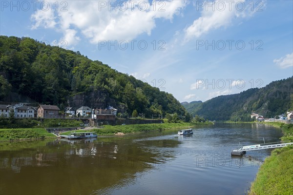 Boat on the Elbe near Hrensko