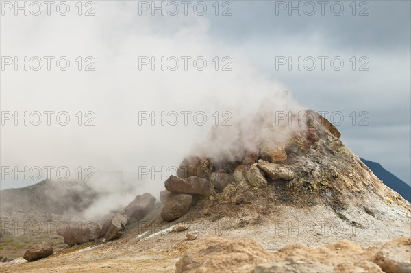 Steaming fumarol