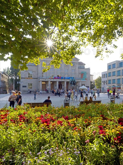 Theatre Square with Goethe and Schiller Monument