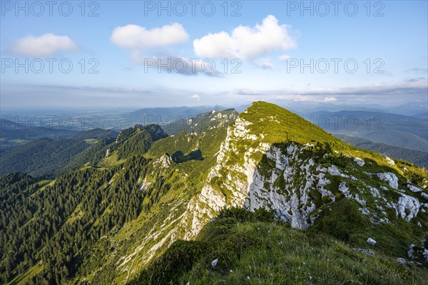 Break-off edge at the summit